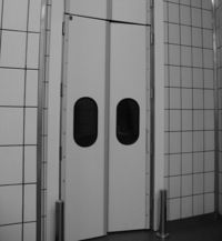 d-20-usa-batanta-cu-balamale-dubla-deschidere