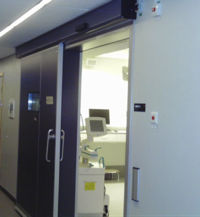 th7-usi-glisante-ermetice-pentru-camere-cu-raze-x